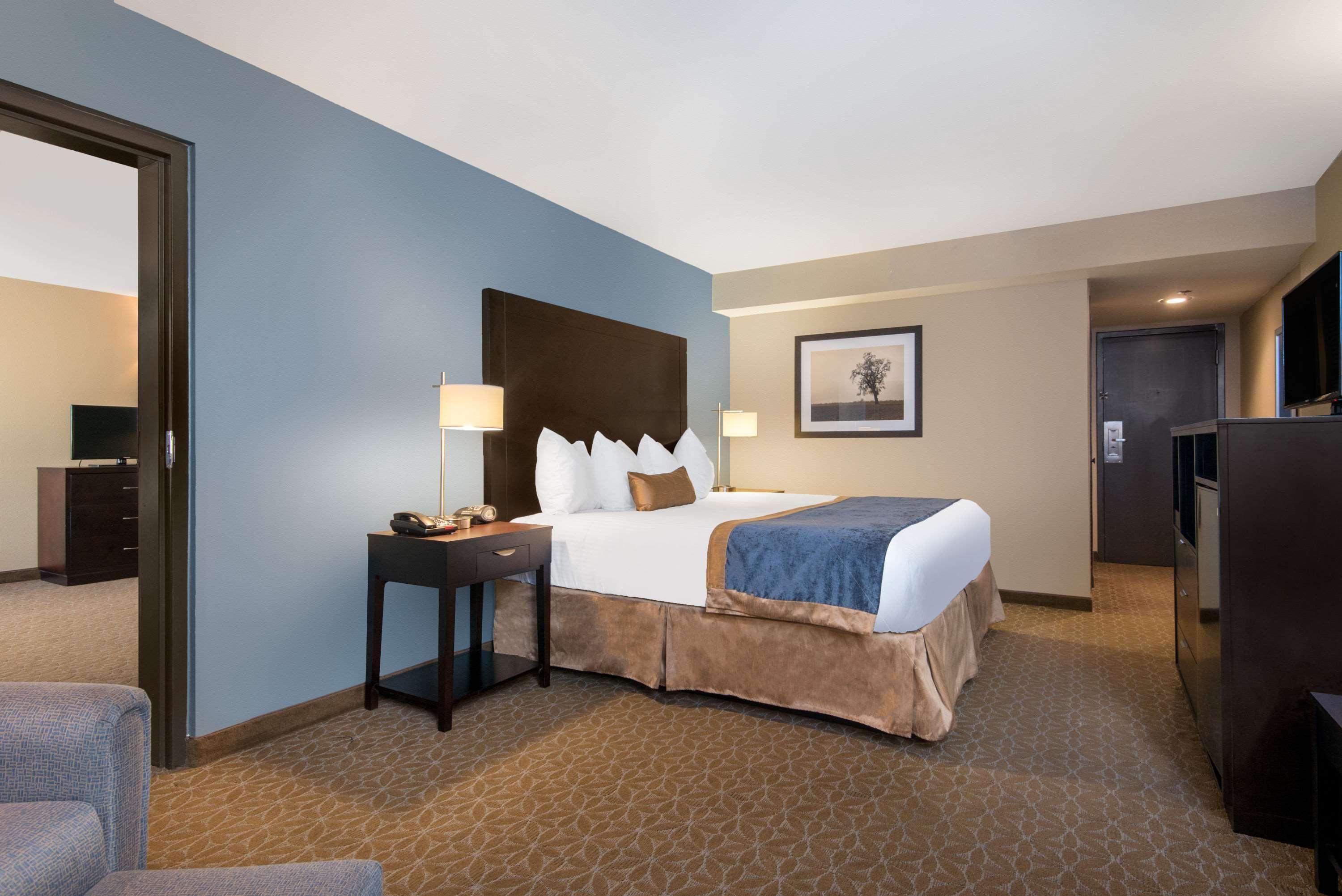 Wyndham Garden Техаркана Экстерьер фото